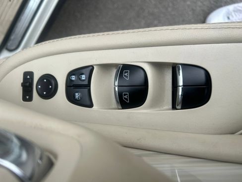 Used 2018 Nissan Murano Platinum AWD/4WD image 16