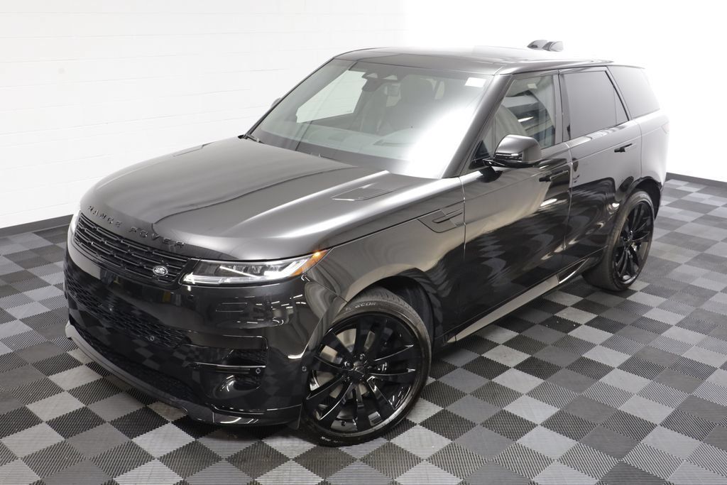 New 2027 Land Rover Range Rover Sport Dynamic SE AWD/4WD image 2