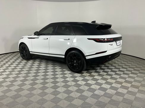 Used 2019 Land Rover Range Rover Velar R-Dynamic SE image 3