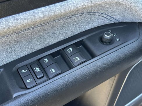 Used 2022 Jeep Compass Latitude w/ Convenience Group image 18