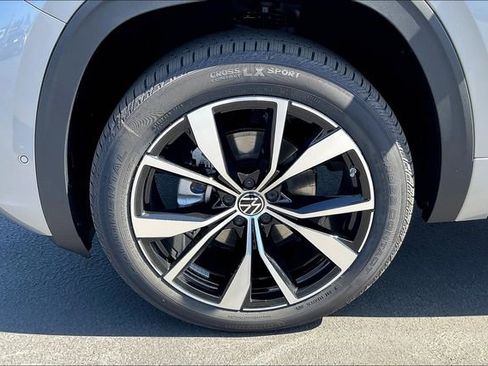 New 2025 Volkswagen Atlas SEL Premium R-Line image 13