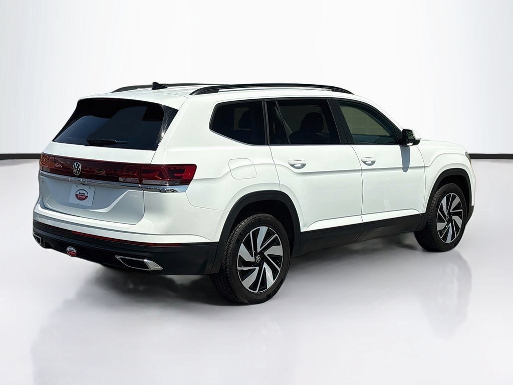 Used 2024 Volkswagen Atlas SE AWD/4WD image 5