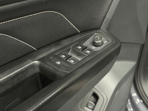 Used 2020 Volkswagen Atlas Cross Sport SEL Premium R-Line image 24