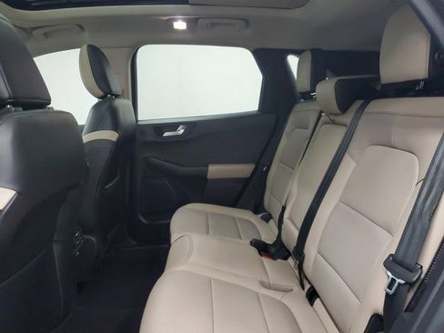 Used 2020 Ford Escape Titanium image 13