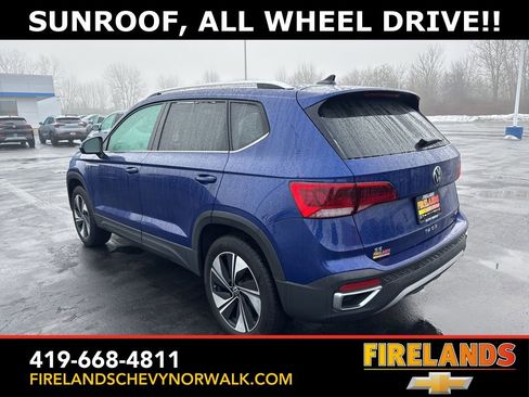 Used 2024 Volkswagen Taos SE w/ Panoramic Sunroof Package image 38