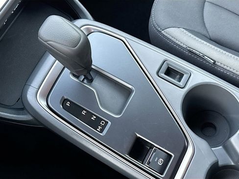 Certified 2025 Subaru Crosstrek 2.0i Premium image 23