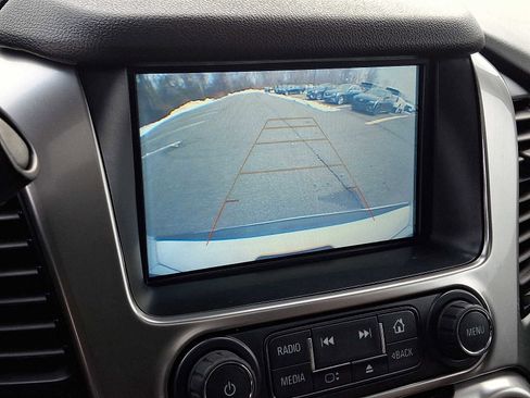 Used 2019 Chevrolet Suburban Premier w/ Premier Plus Edition image 21