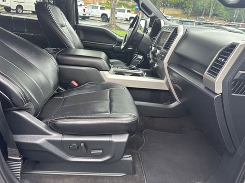 Used 2020 Ford F150 Lariat w/ Equipment Group 502A Luxury AWD/4WD image 13