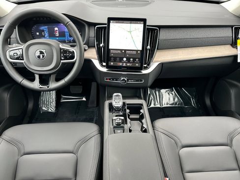 New 2026 Volvo XC90 T8 Plus w/ Protection Package image 11