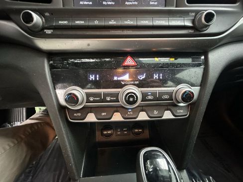 Used 2020 Hyundai Elantra SEL w/ Cargo Package (C1) image 19