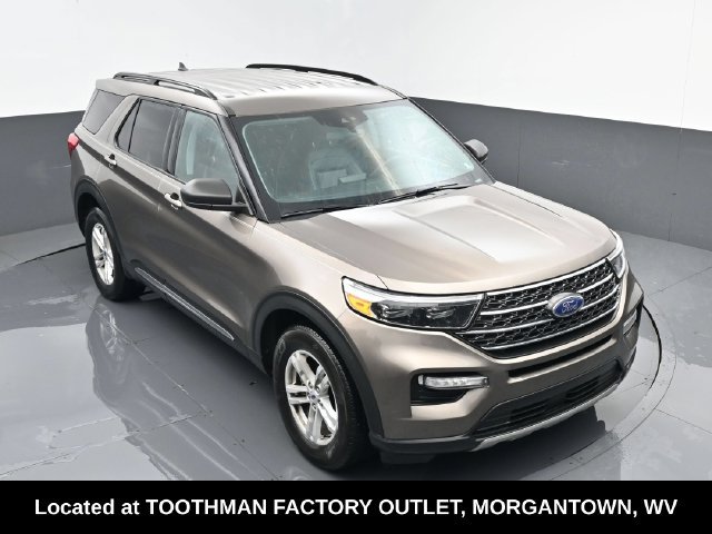 Used 2021 Ford Explorer XLT w/ Equipment Group 202A AWD/4WD image 21