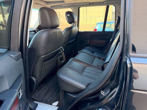 Used 2012 Land Rover Range Rover HSE image 9