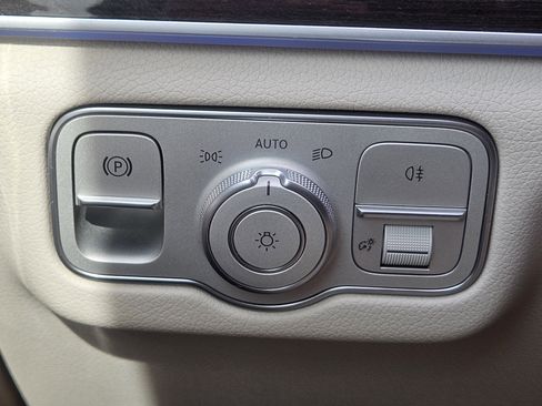 Certified 2024 Mercedes-Benz GLE 350 4MATIC image 23