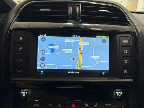Used 2017 Jaguar F-PACE Premium AWD/4WD image 32