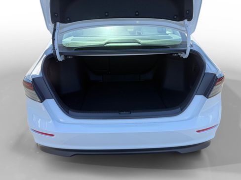 New 2025 Honda Accord SE image 17