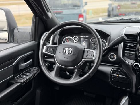 Used 2024 RAM 2500 Big Horn w/ Sport Appearance Package image 15