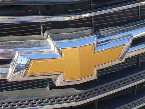 Used 2021 Chevrolet Traverse LT w/ LT Premium Package image 13