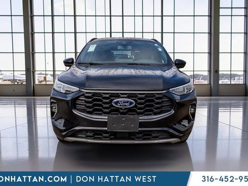 Used 2023 Ford Escape ST-Line Elite AWD/4WD image 30