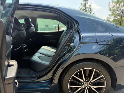 Used 2021 Toyota Camry SE image 21