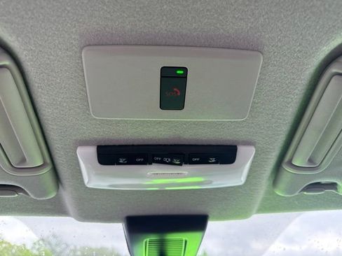 Used 2024 Nissan Kicks SV FWD image 22
