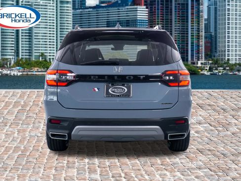 Certified 2023 Honda Pilot Touring image 6