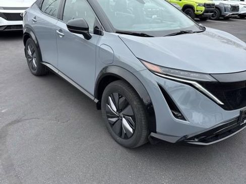 Used 2024 Nissan Ariya AWD image 4