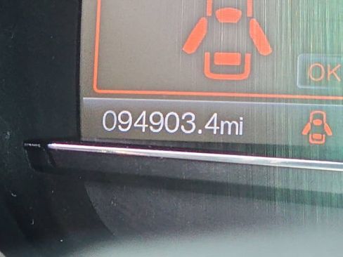 Used 2016 Ford Explorer XLT w/ Equipment Group 202A AWD/4WD image 13