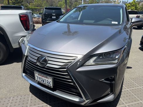 Used 2017 Lexus RX 350 FWD w/ Premium Package image 2