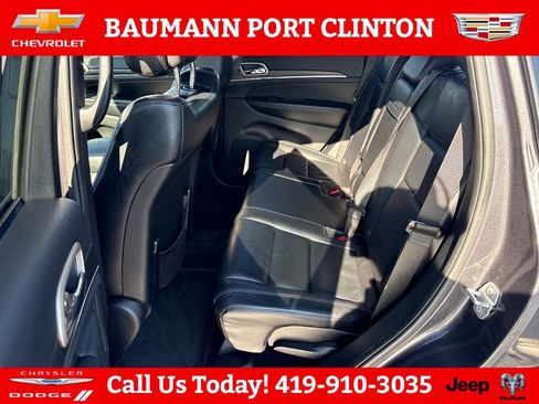 Used 2017 Jeep Grand Cherokee Limited RWD image 23