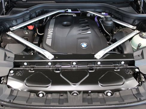 New 2026 BMW X7 xDrive40i AWD/4WD image 8