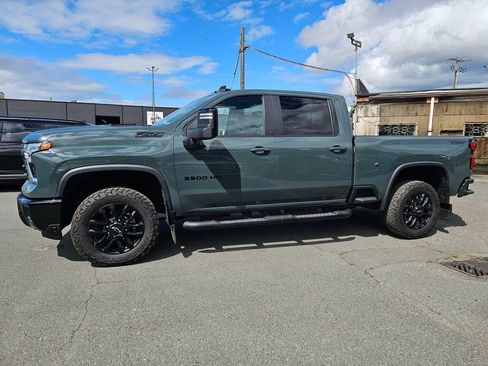 Used 2025 Chevrolet Silverado 3500 LT w/ Trail Boss Package AWD/4WD image 5