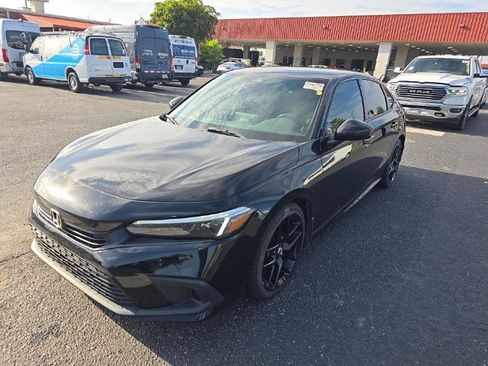 Used 2022 Honda Civic Sport image 1