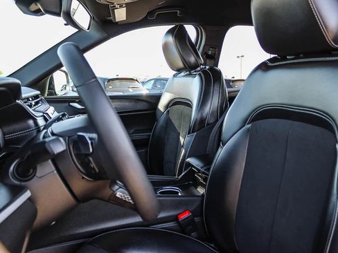 Used 2024 Jeep Grand Cherokee Altitude image 17