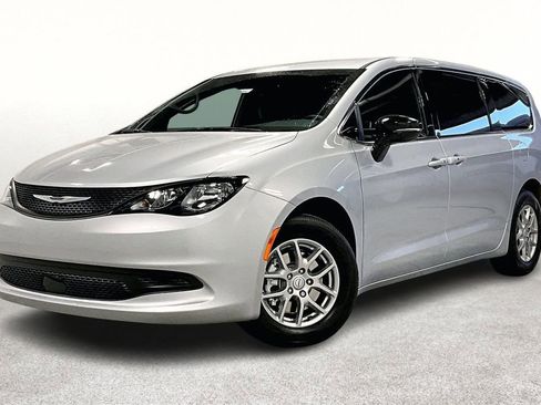 New 2026 Chrysler Voyager LX image 2