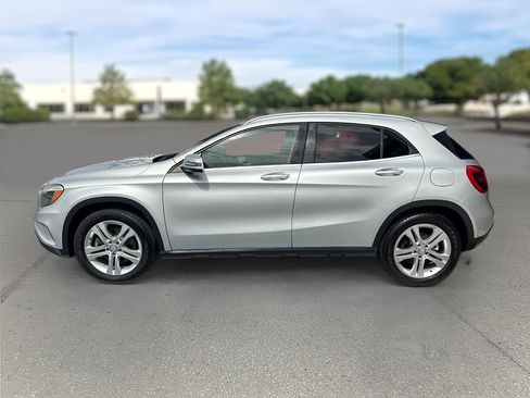 Used 2015 Mercedes-Benz GLA 250 image 6