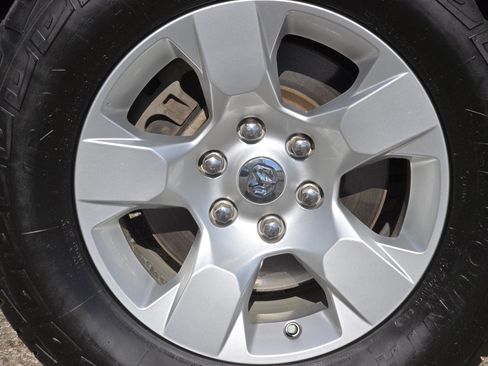 Used 2021 RAM 1500 Big Horn AWD/4WD image 14