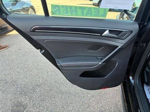 Used 2017 Volkswagen GTI Autobahn FWD image 14