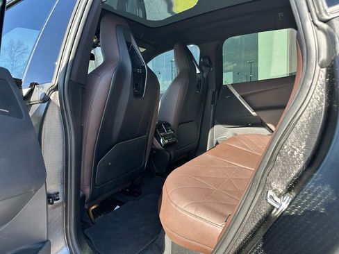 Used 2022 BMW iX xDrive50 w/ Sport Package image 21