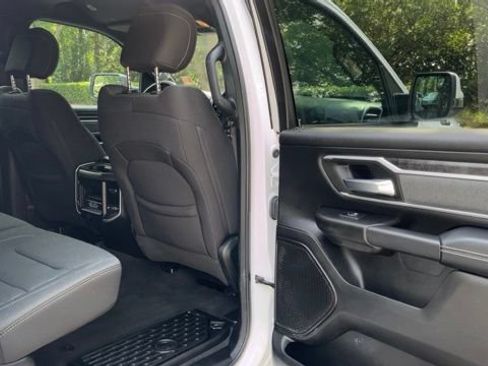 Used 2023 RAM 1500 Big Horn AWD/4WD image 12