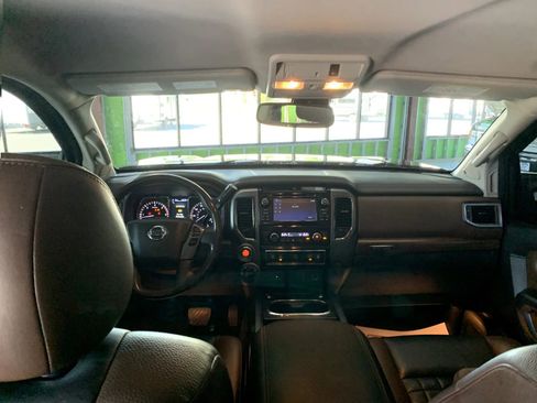 Used 2016 Nissan Titan Platinum Reserve image 9