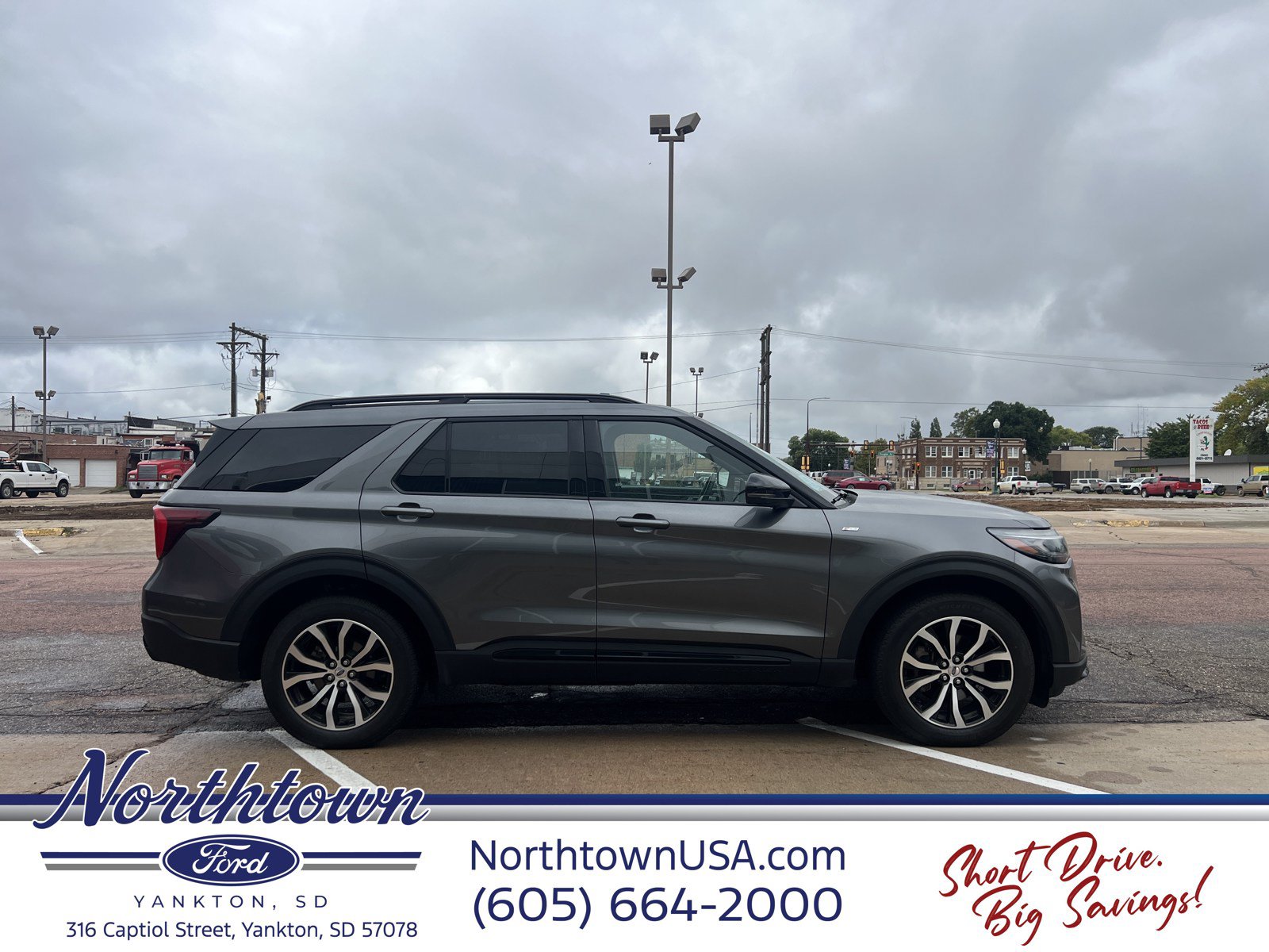 Used 2026 Ford Explorer ST-Line AWD/4WD image 4