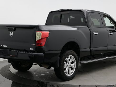 Used 2016 Nissan Titan SL RWD image 7