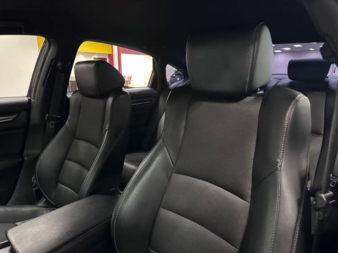 Used 2018 Honda Accord Sport image 16