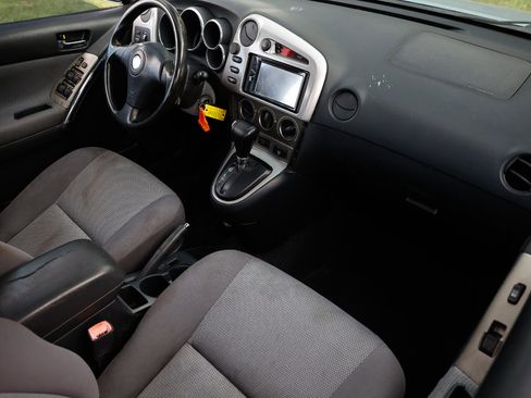 Used 2005 Toyota Matrix XR image 16