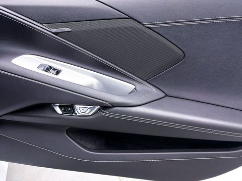 Used 2021 Chevrolet Corvette Stingray Coupe w/ Engine Appearance Package RWD image 35