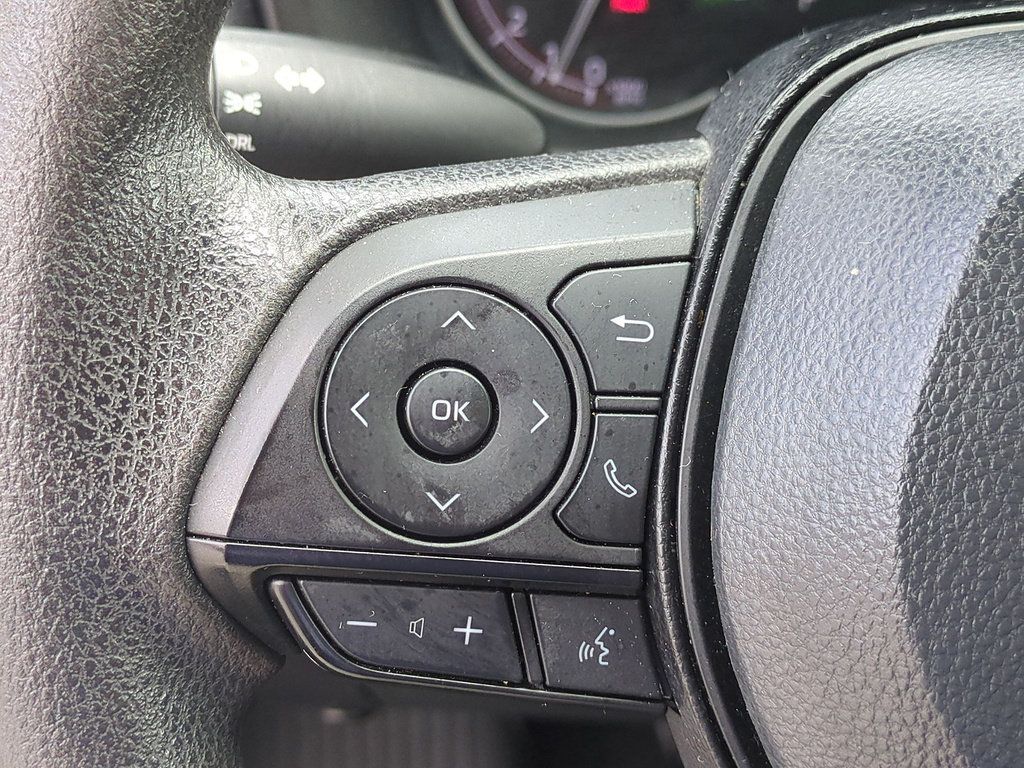 Used 2024 Toyota RAV4 LE FWD image 17