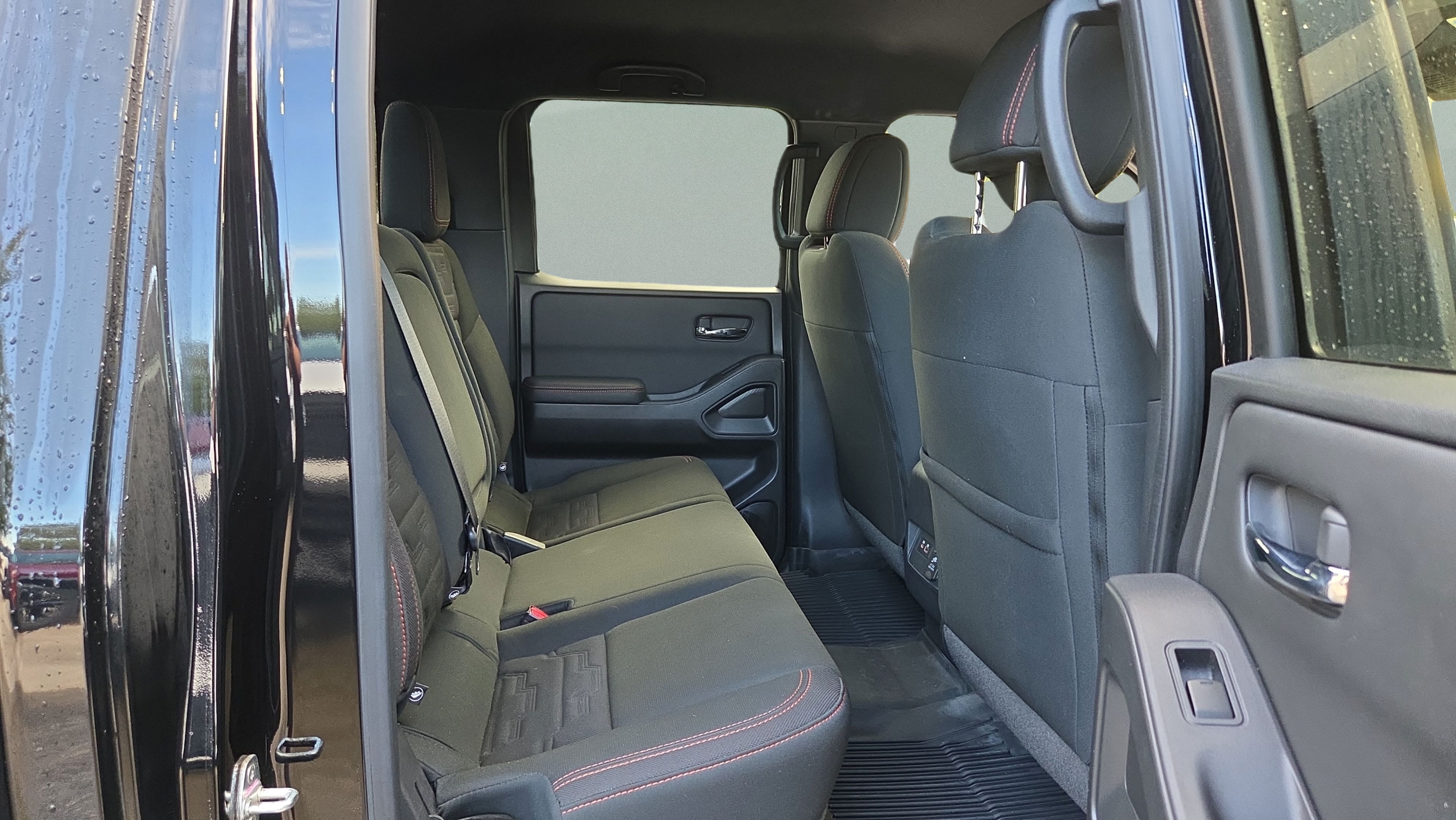 Certified 2023 Nissan Frontier PRO-4X w/ Pro Convenience Package AWD/4WD image 14