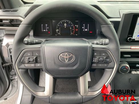 New 2026 Toyota 4Runner SR5 AWD/4WD image 31