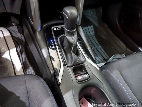 Used 2023 Toyota Corolla Cross AWD Hybrid image 23