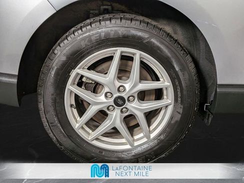 Used 2024 Ford Edge SEL AWD/4WD image 32